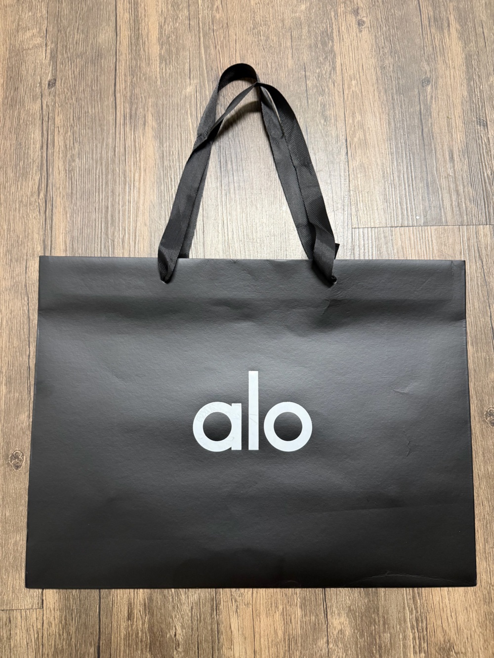 ALO Yoga Black Paper Shopping Bag Big Gift Bag Tote Luxury Reusable Trendy